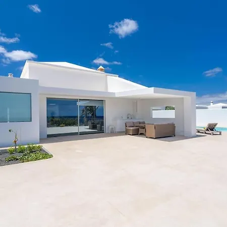 Villa Ocean Bliss Beautiful With Pool And Sea Views
