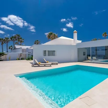Villa Ocean Bliss Beautiful With Pool And Sea Views